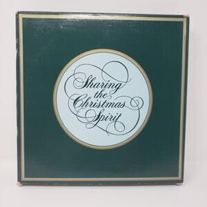 1984 Vintage Avon Christmas Memories Celebrating The Joy Of Giving Holiday Plate